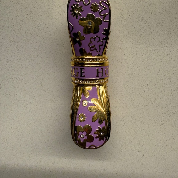 House of Sillage bow lipstick case lavender, floral design - Picture 3 of 6